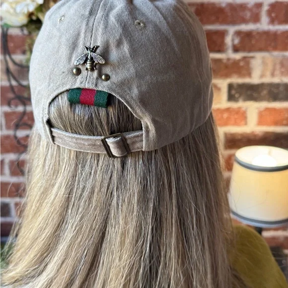 SOLD

Brand New Traditional Monogram Gucci Upcycled Ball Cap - Picture 5 of 6